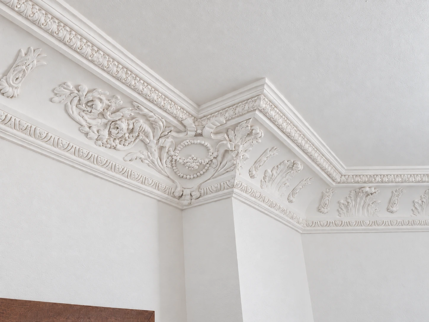Détail des corniches et des décors en relief du projet Archives.